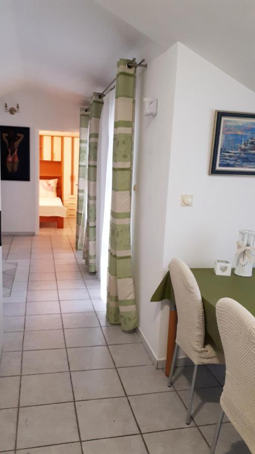 Apartmani Kalinic Bijela Quarto foto
