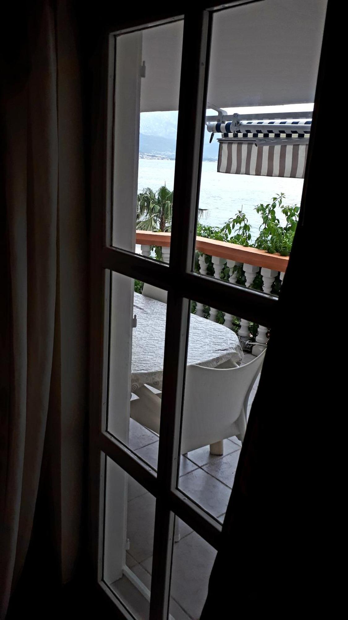 Apartmani Kalinic Bijela Quarto foto